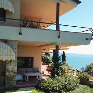 https://casa-amigo.it-lombardy.com