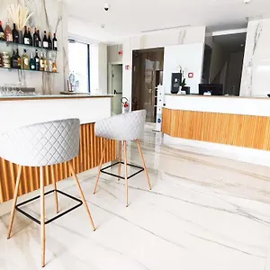 https://catania-sea-palace-hotel.sicilyhotelsitaly.net