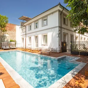 https://villa-tortorelli.it-tuscanyhotel.com